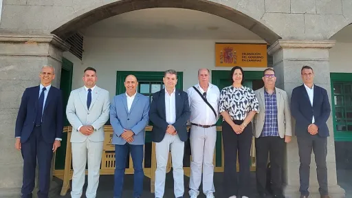 El Director Insular del Estado en Lanzarote recibe a la Comisión de Inclusión y Migraciones de la FEMP antes de su reunión en la isla