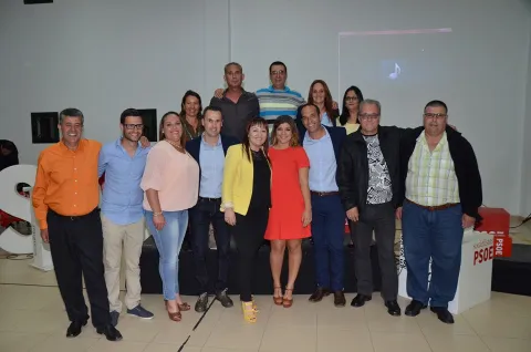 Thumbnail of 10453314_803955756340472_2712649095868074539_n.jpg