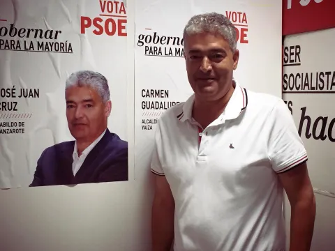 Thumbnail of 1978693_821923504510098_1870234385093155638_n.jpg