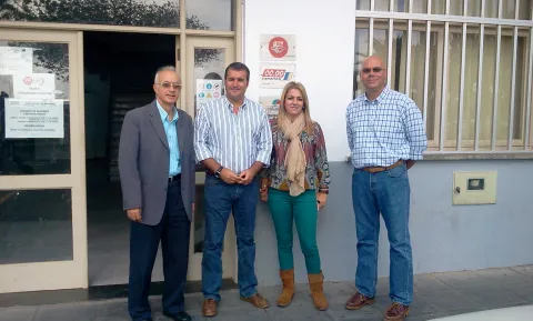 Thumbnail of 2011-10-31 09.55.28.jpg