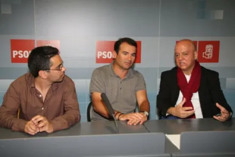 Thumbnail of IMG-20140509-WA0013.jpg