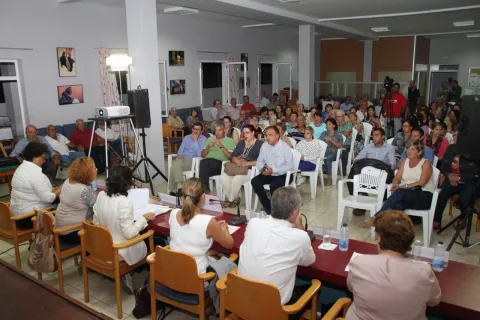 Thumbnail of IMG_9965.jpg