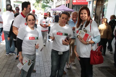 Thumbnail of La caravana electoral del PSOE-NC (14).JPG