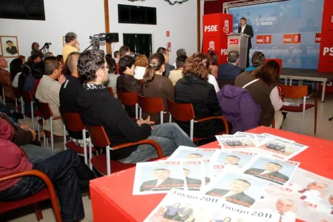 Thumbnail of Momento del acto.jpg