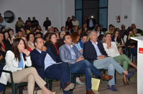 Thumbnail of Presentaci&oacute;n del PSOE en Har&iacute;a (64).redimensionado.JPG