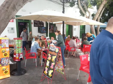 Thumbnail of Reparto en Haria 04.jpg