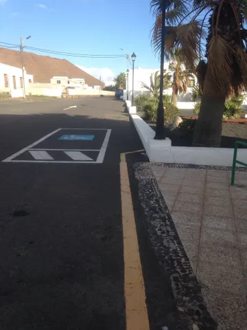 Thumbnail of WhatsApp Image 2016-09-26 at 6.00.12 PM.jpeg