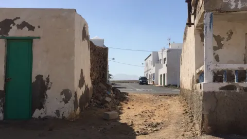 Thumbnail of la_caleta_1.jpeg