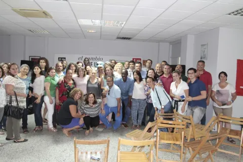 Thumbnail of resized_.Luca Andre con los inmigrantes (1)_0.jpg