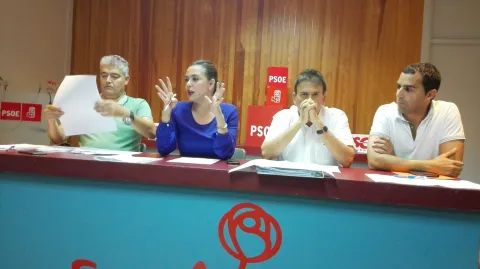 Thumbnail of reunionconluisibarra.jpg