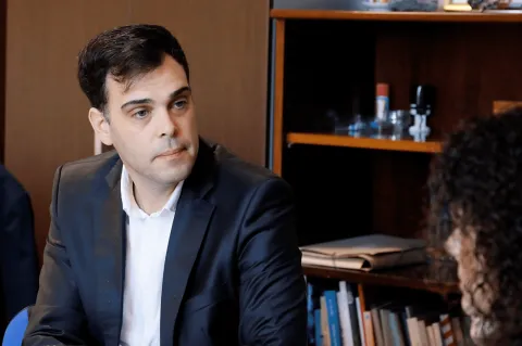 Thumbnail of alberto aguiar.png